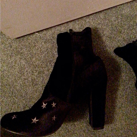 Black Suede Printed Heeled Ankle Boots - Picture 4 of 7